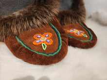 Load image into Gallery viewer, Lilly Killbear Handmade Beaded Moccasins
